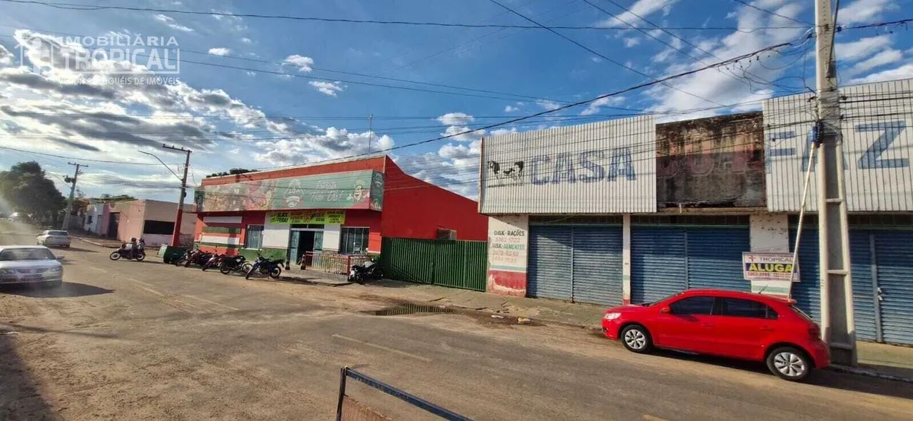Aluga-se galpão bem localizado no centro de Porto Nacional - Foto 2