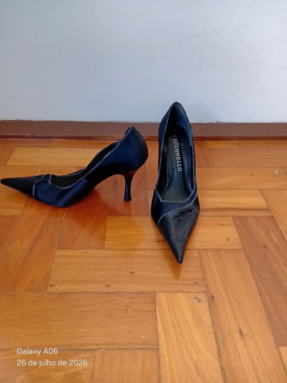 Escarpam preto