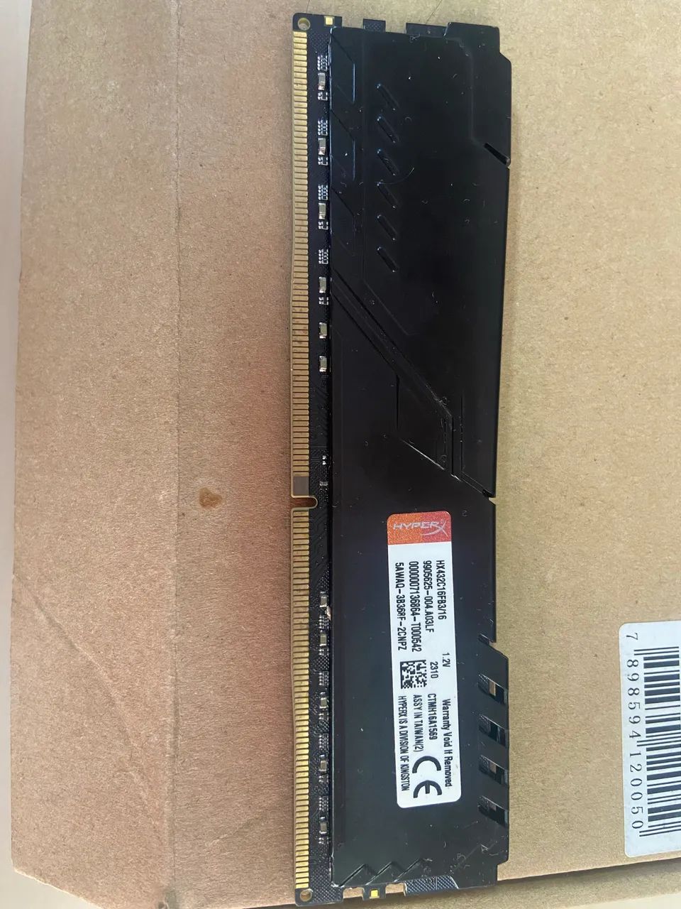 Memória Ram: 16GB DDR4 3200MHZ