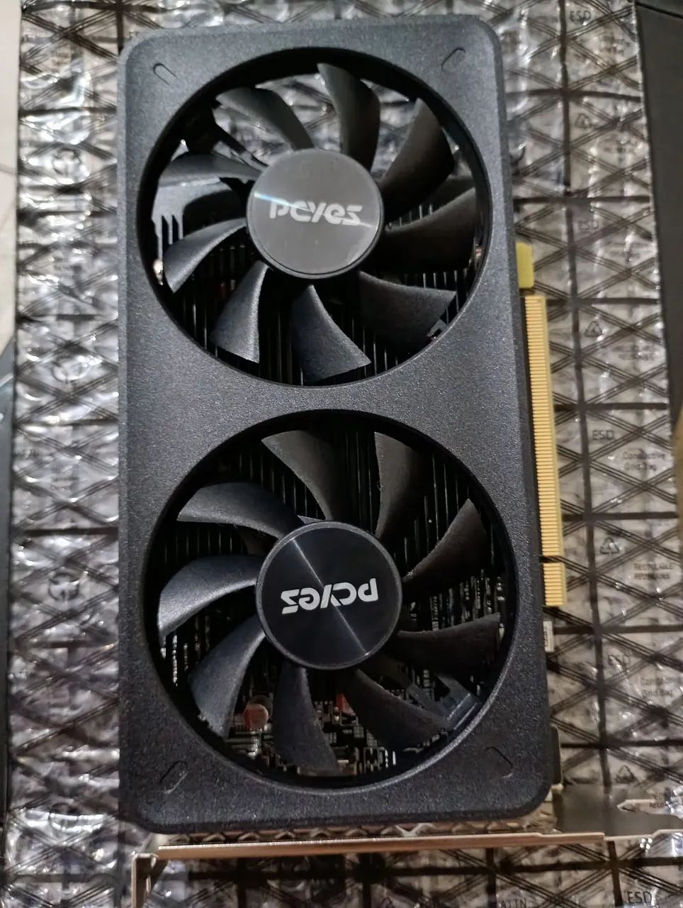 Placa de vídeo Radeon RX 550 4 GB Gddr5 nova!