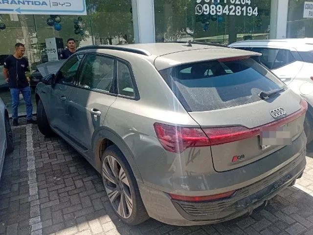 Audi Q8 E-tron Performance Black (elétrico) 2024 - Foto 3