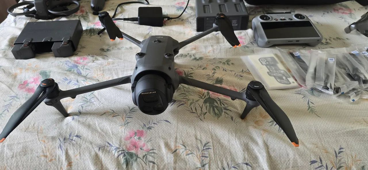 Mavic 4 Pro Fly More Combo - Foto 2
