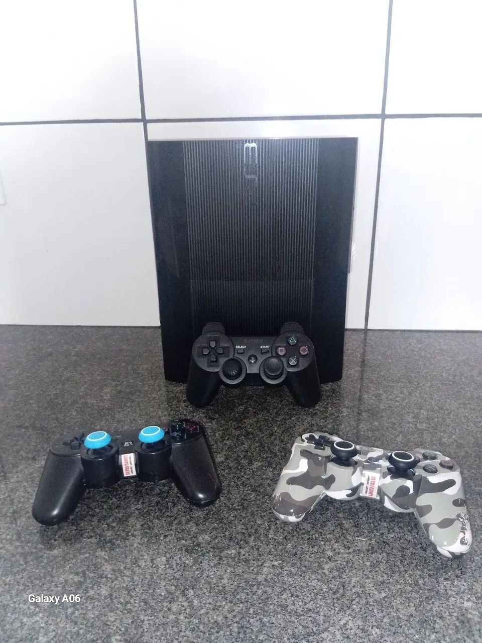 PlayStation 3 Super Slim - 465GB - Desbloqueado  - Foto 2