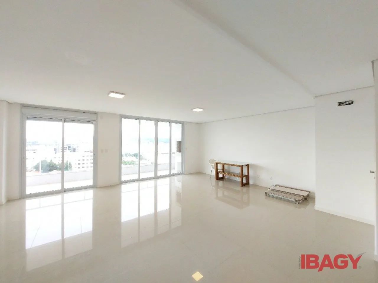 Excelente Apartamento 3 dormitório(s) em Coqueiros - Florianópolis - Foto 5