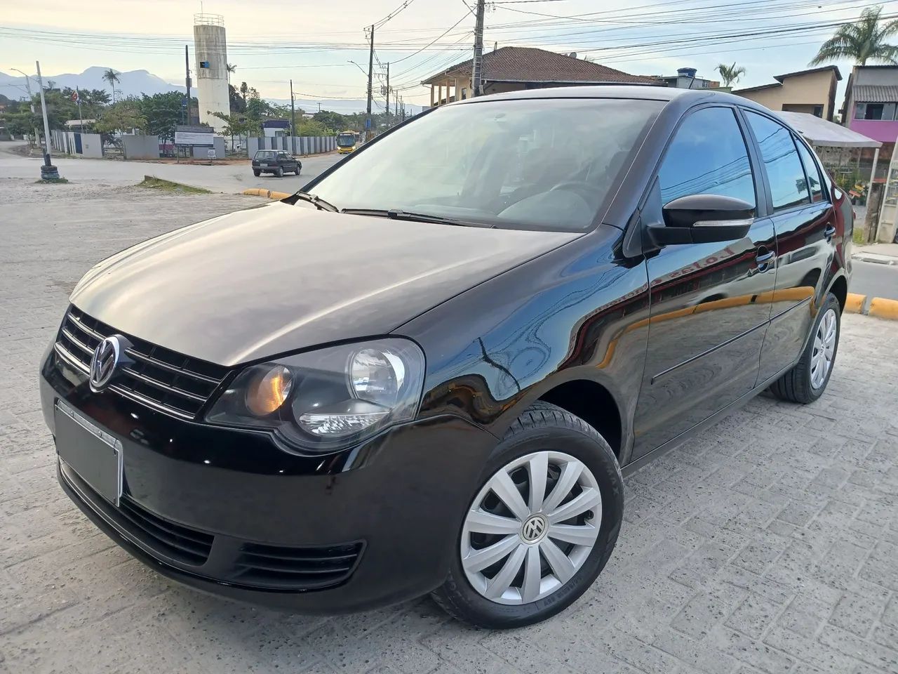 Volkswagen Polo Polo Sedan 1.6 Mi Total Flex 8V 4p 2013