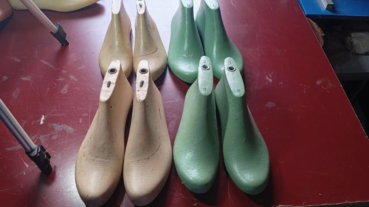 Formas de sapatos, modelos e numerações variadas - Foto 2