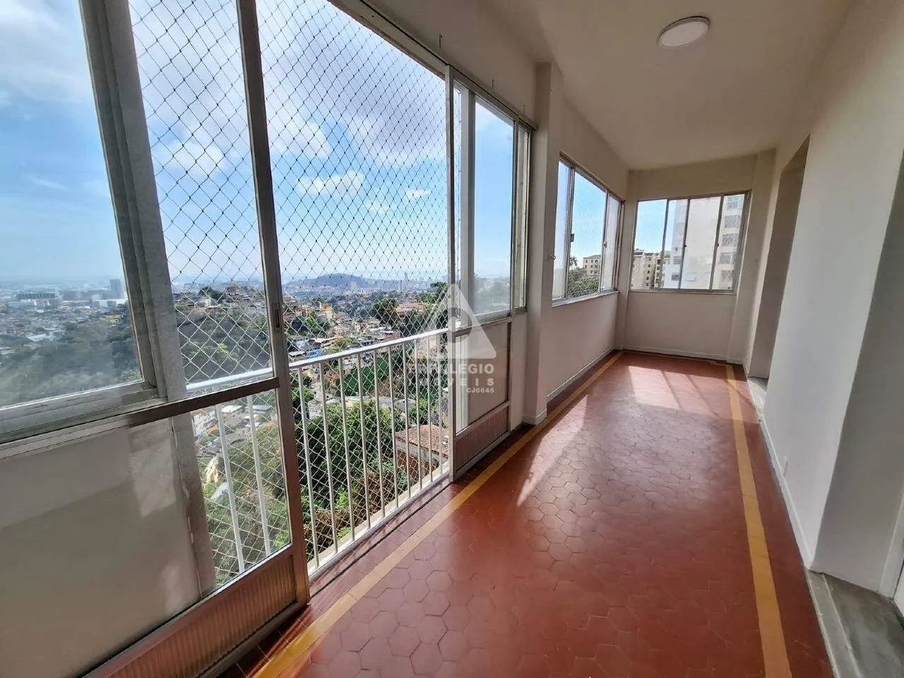 Apartamento em Santa Teresa com 163m2, 3 quartos (sendo 1 suíte)