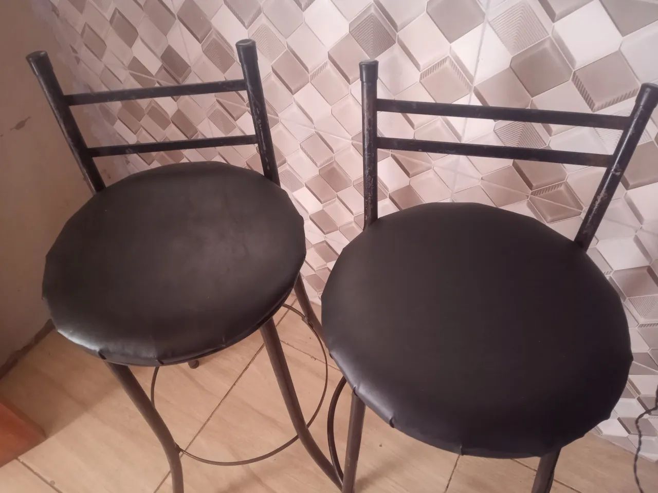 Vendo duas banquetas - Foto 2