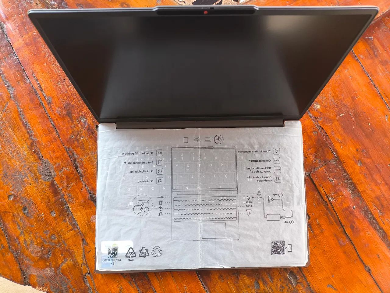 NOTEBOOK LENOVO IDEAPAD SLIM 3  - Foto 2
