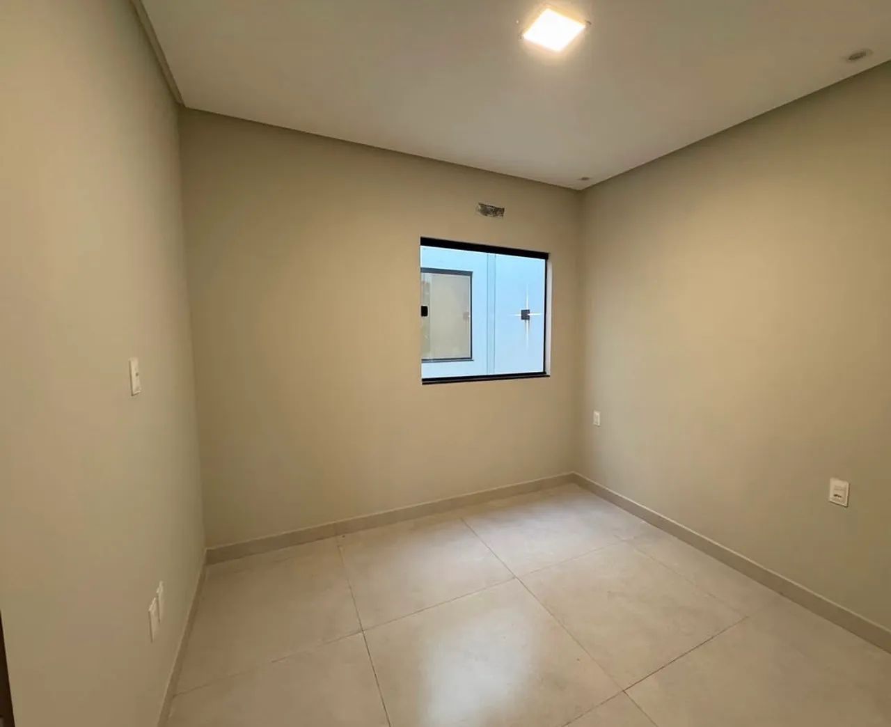 Casa com fachada moderna  - Foto 5