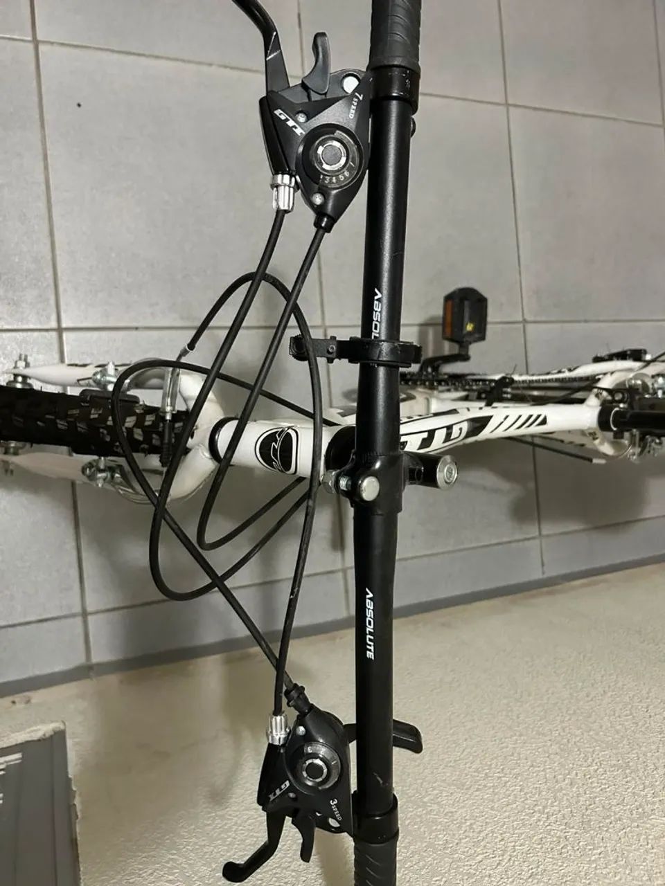 Bicicleta aro 24 - Foto 4