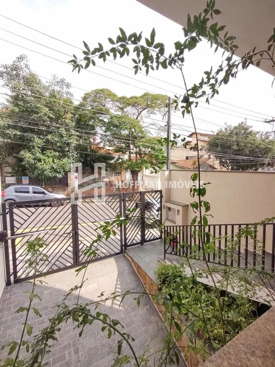 Sobrado com 3 dormitórios à Venda, 257 m² - Santa Maria.