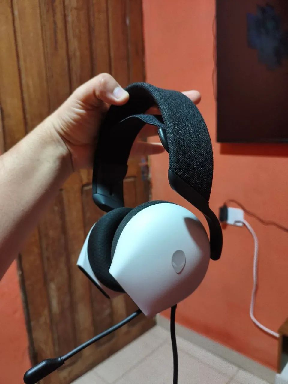 Hedset gamer Dell Alienware cinza