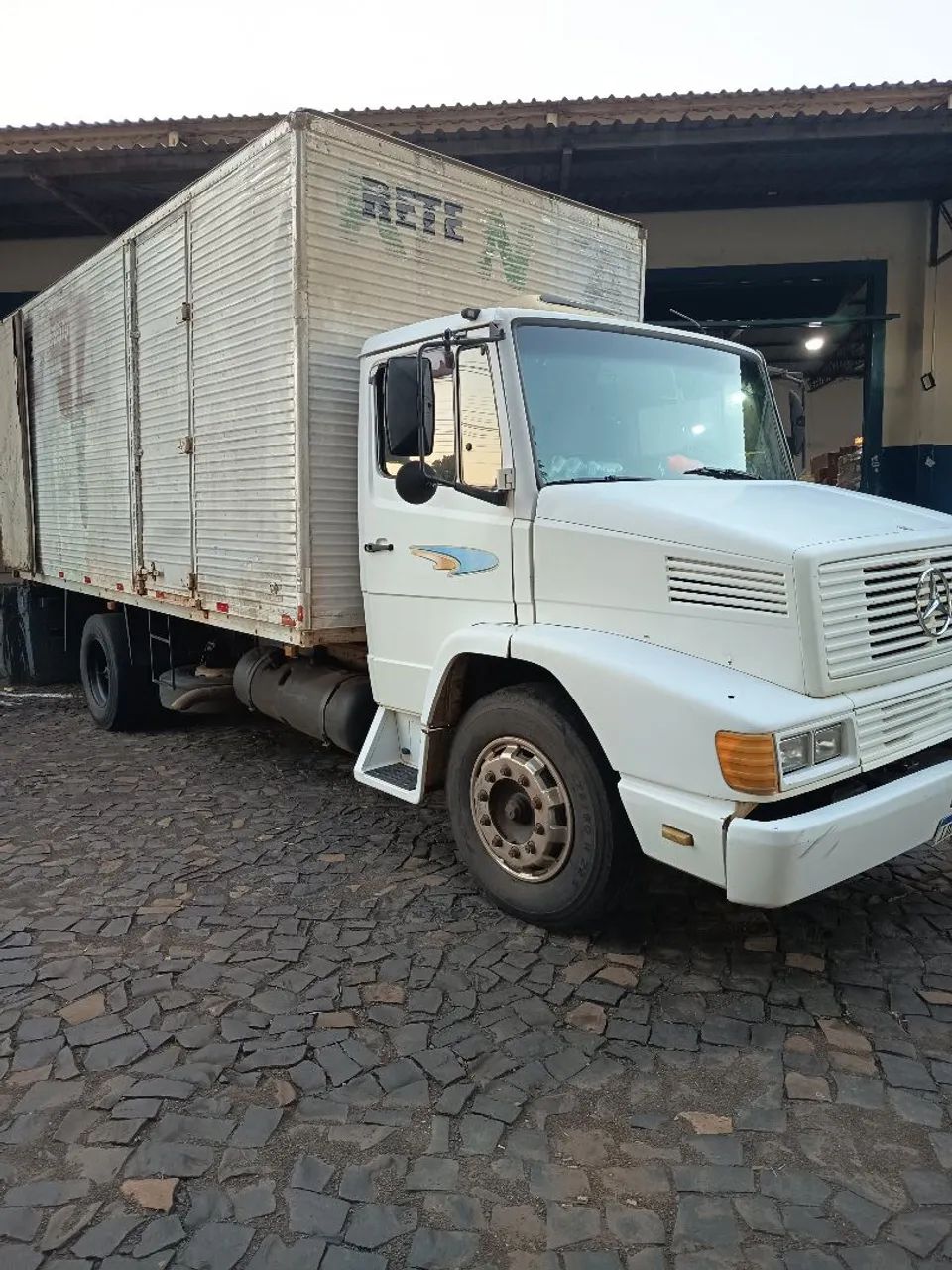 Caminhão MB L 1218 ano 1992