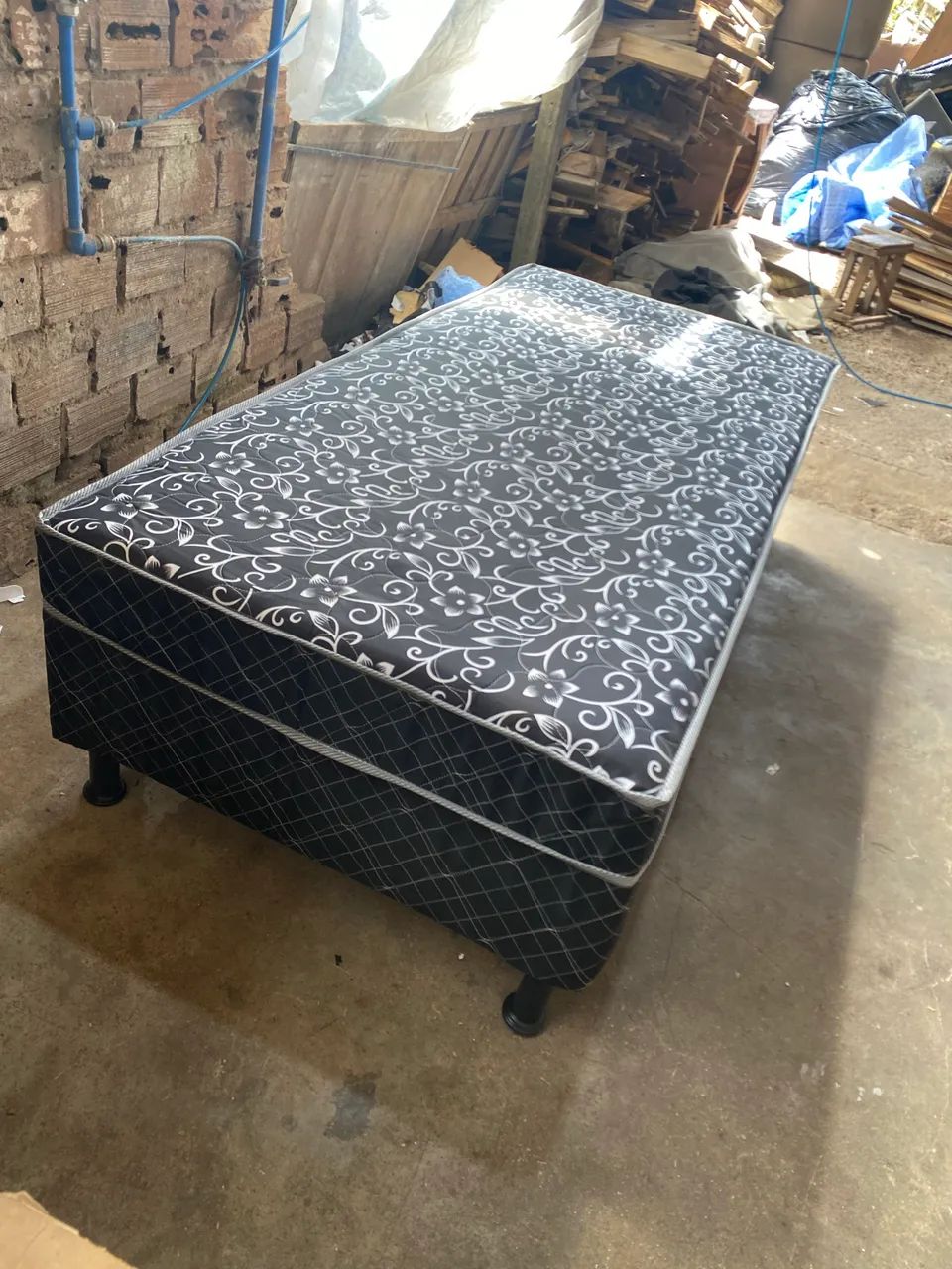 Cama box solteirão 