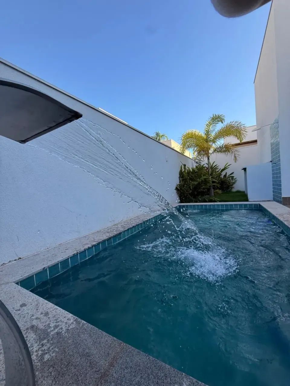 casa em condomínio fechado para alugar e venda com armários planejados e 3 suites - Foto 4
