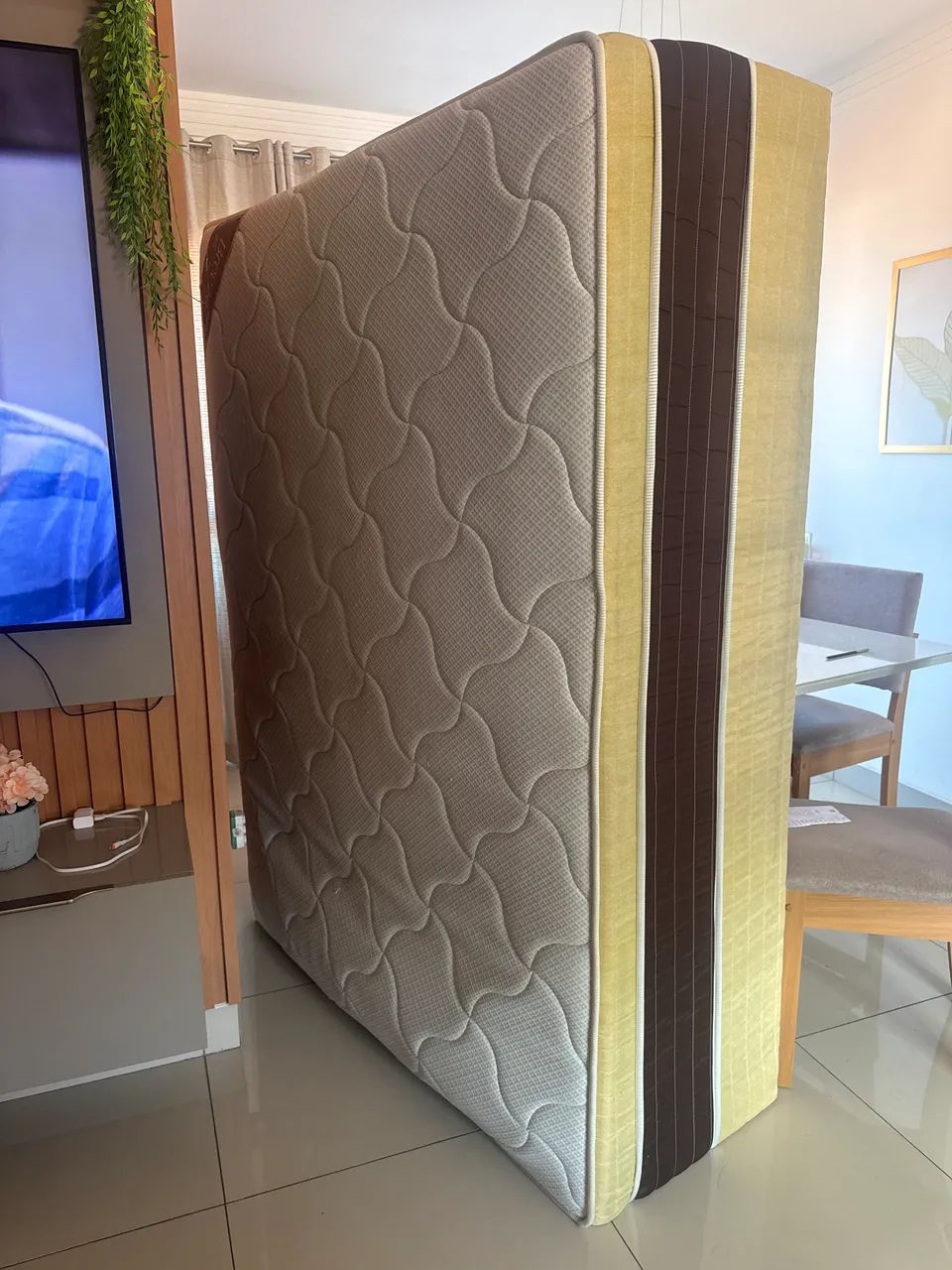 Vendo cama box conjugada com colchão preço a negociar  - Foto 2