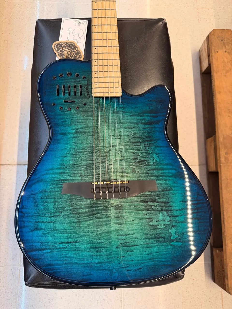 Godin multiac ocean opalb Ltd  - Foto 4