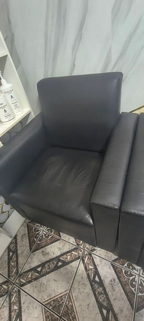 Poltronas simples no precinho 
