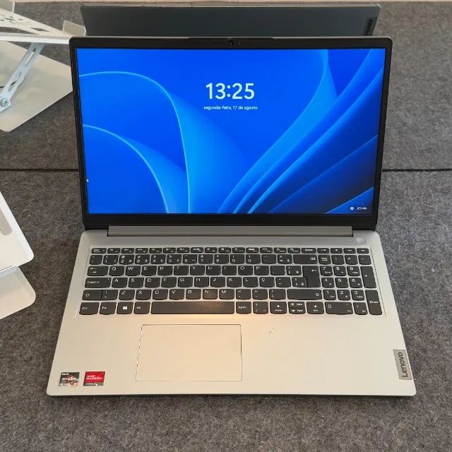 Notebook Lenovo IdeaPad, Ryzen 5, 8gb de RAM, 256 de SSD e tela de 15.6 polegadas