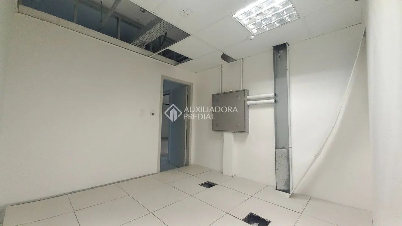 Loja Comercial | 300 m² | 4 Banheiros | Higienópolis | Porto Alegre - Foto 12