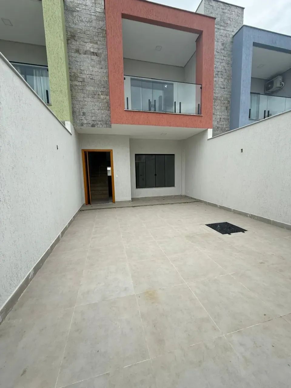 Casa Duplex em Jardim Guanabara