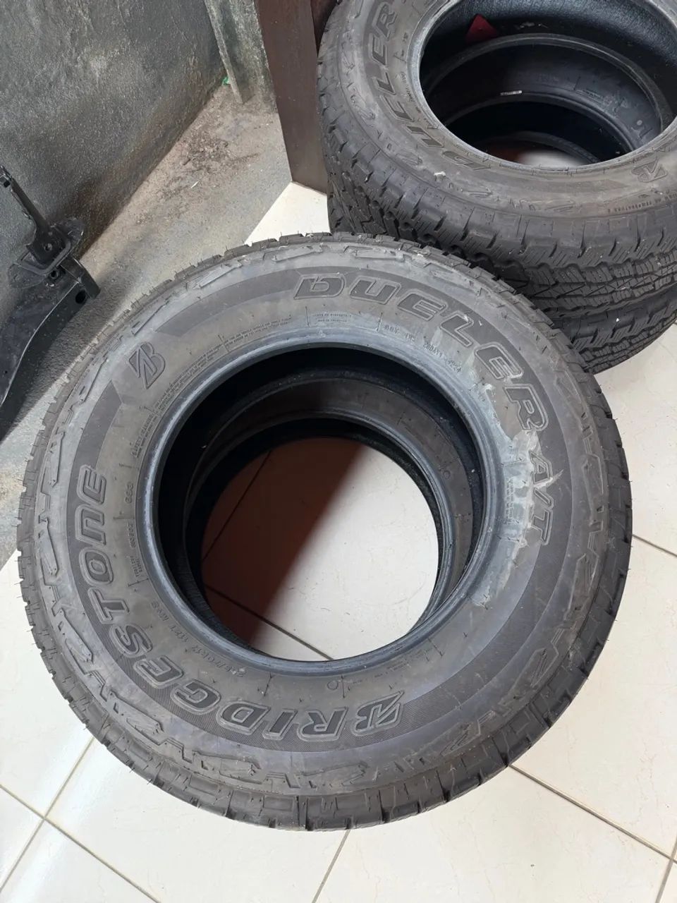 Pneus novos caminhonete - Foto 3