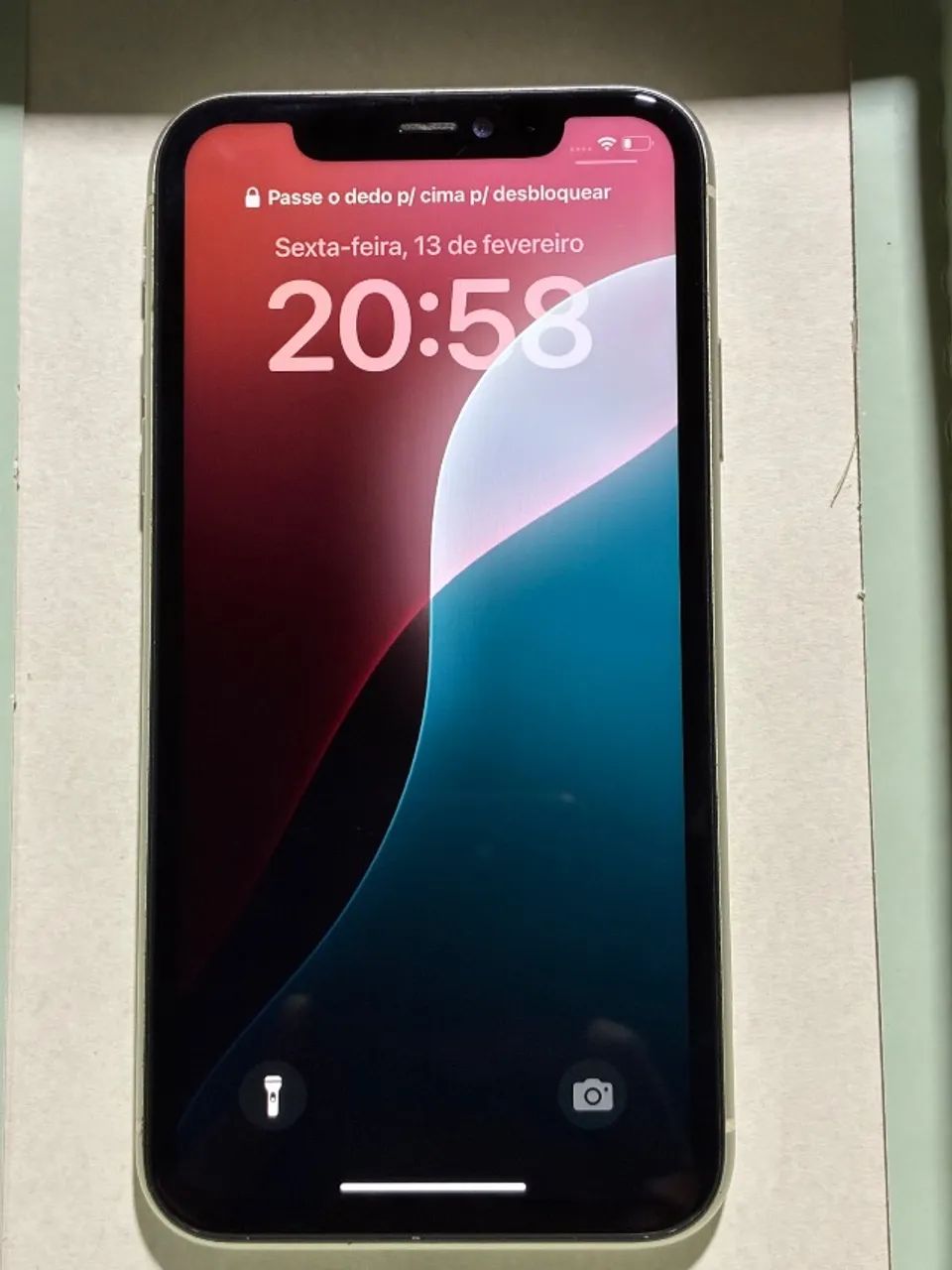 iPhone 11 em ótimo estado 