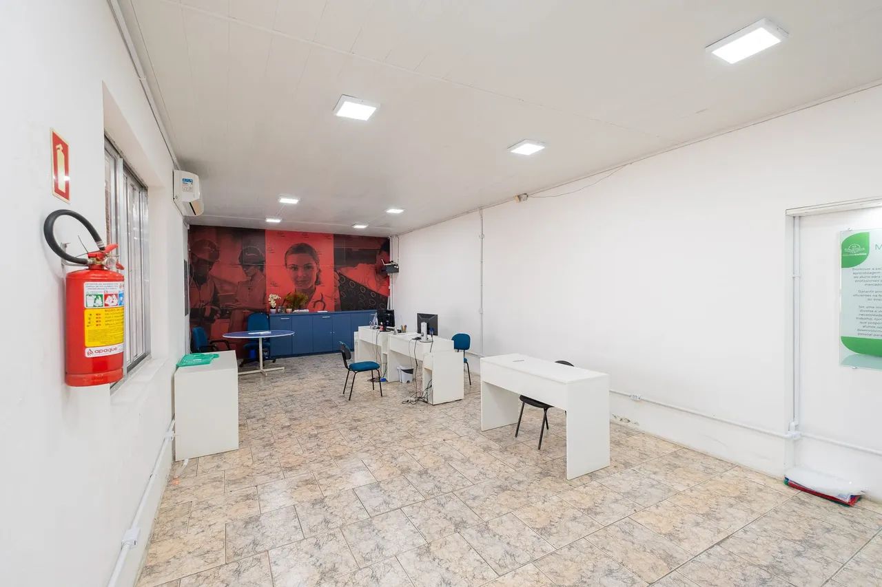 Prédio amplo no centro, com 998 m² e múltiplas salas, ideal para escolas ou repartições pú - Foto 5