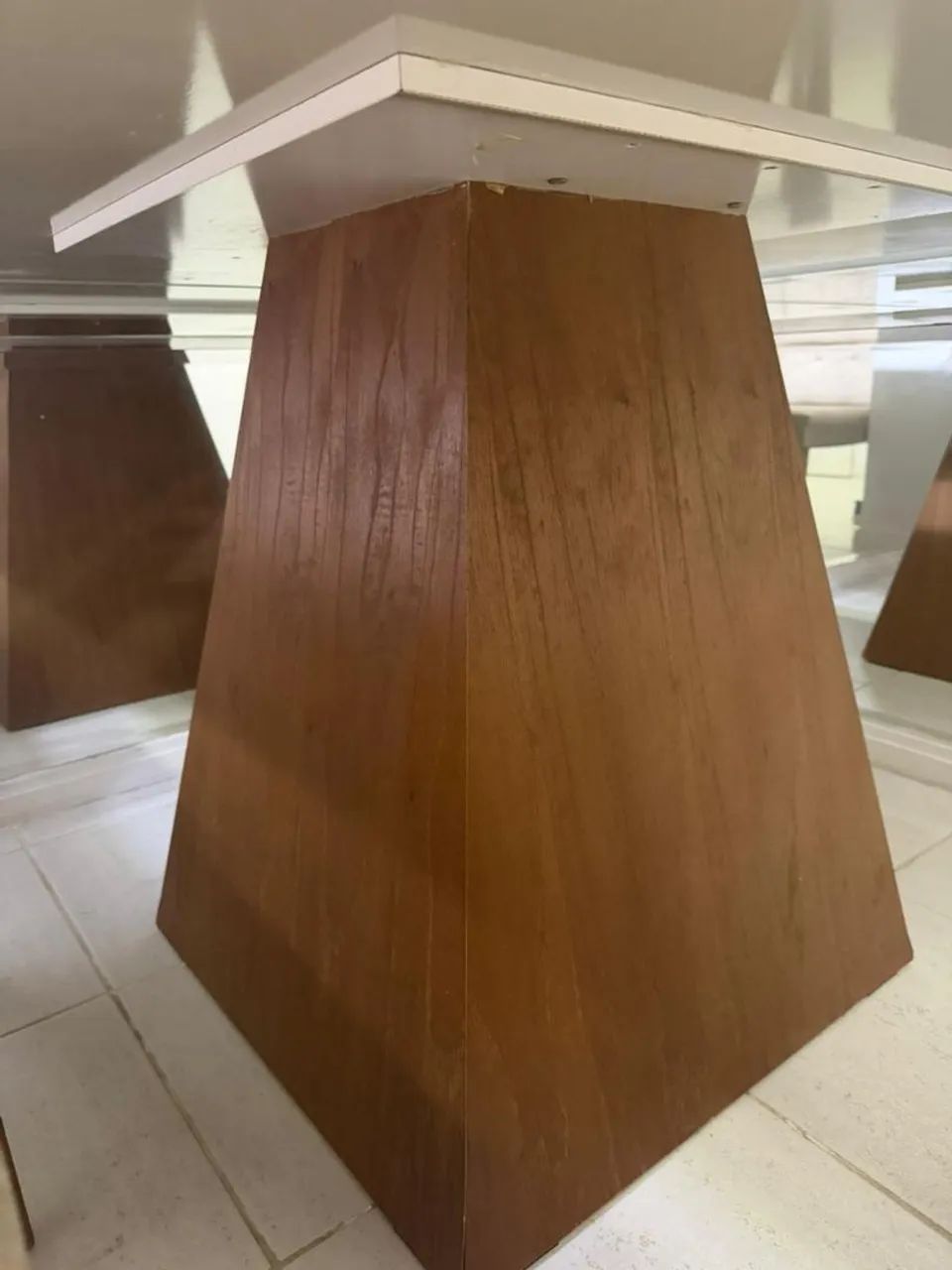 Mesa com 4 cadeiras em excelente estado - Foto 5