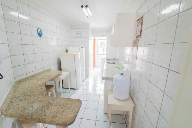 Apto 3 Dormitórios, bem localizado, mobiliado, ótimo histórico de locação de temporada - Foto 15