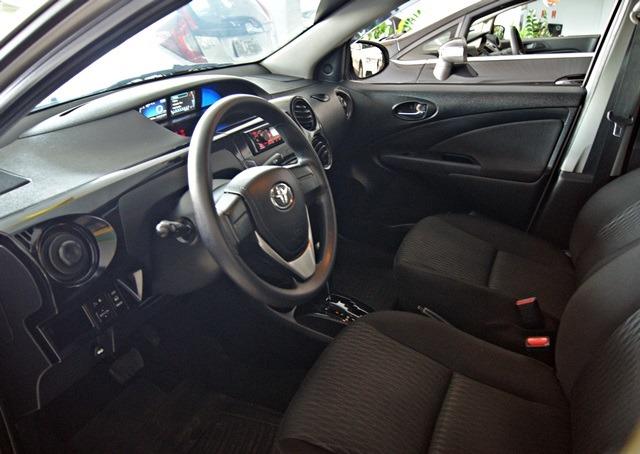 Etios Sedan X 2018 Automático - Foto 4