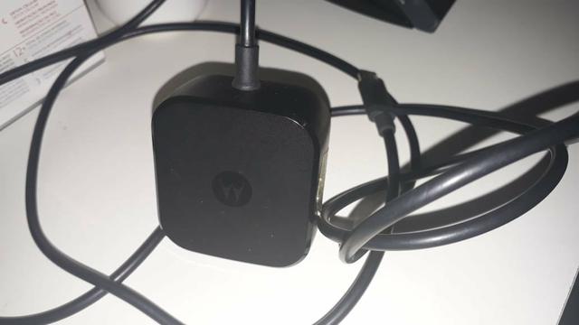 CARREGADORES TURBO e FONES DE OUVIDO todos originais - Foto 3