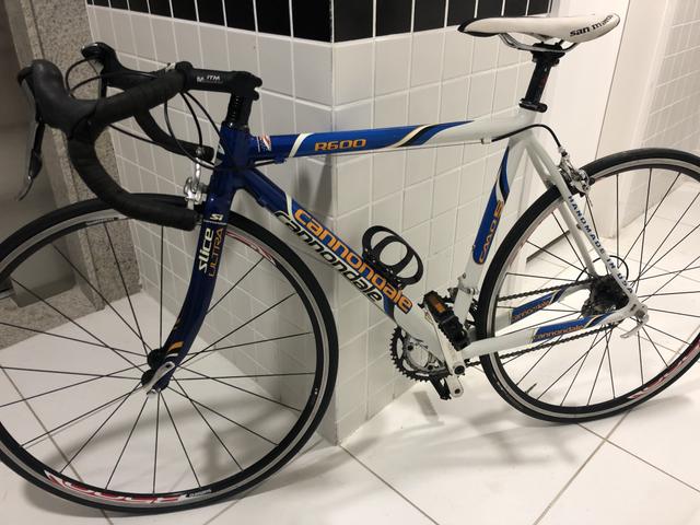 Bicicleta Speed Cannondale R600 - Foto 4