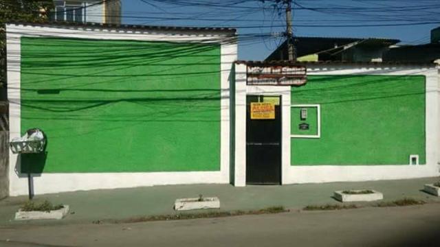 Casas para vender (Avenida com 9 casas e 1 kitnet )
