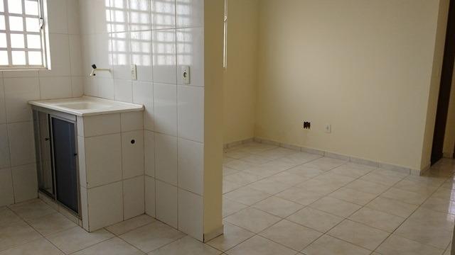 Samuel Pereira oferece: Apartamento 1 quarto térreo QMS 51-A Sobradinho Garagem - Foto 4