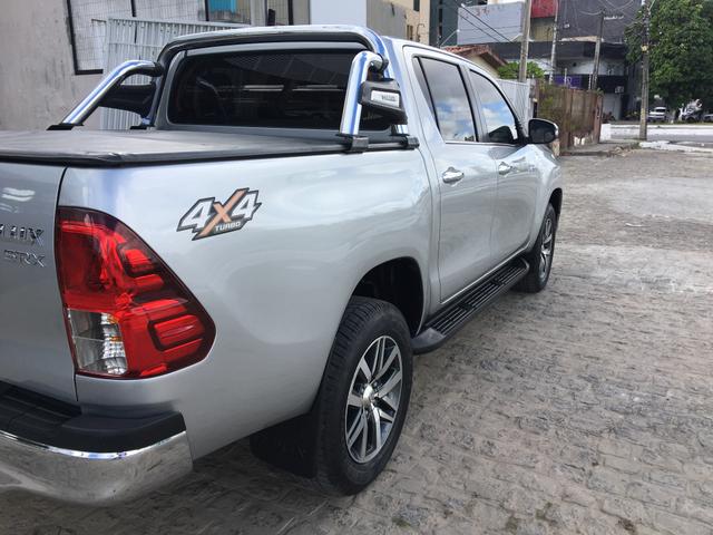 Hilux SRX 17/17 muito nova