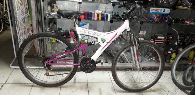 Bicicleta aro 26 com suspensão no quadro e no garfo com 21 velocidades - Foto 2
