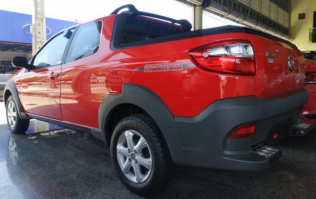 Fiat Strada 1.4 CD Freedom 2020 - Foto 9