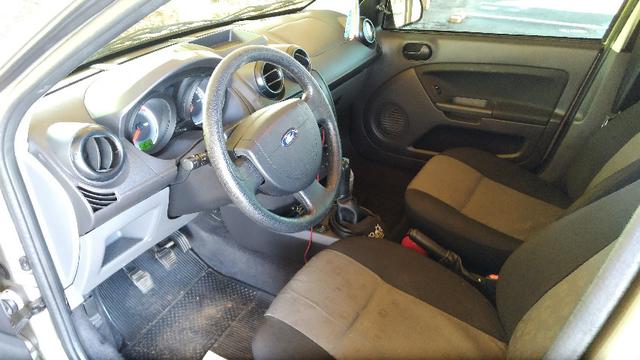 Fiesta 2011 1.0 Hatch - Foto 5