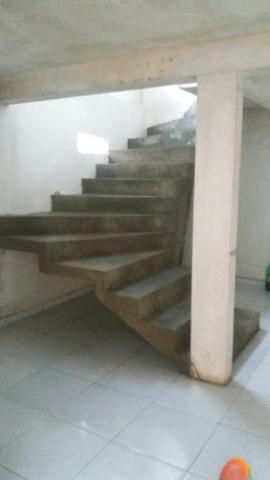 Alugo casa sobrado - Foto 3