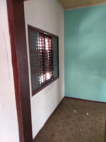Alugo casa simples e antiga - Foto 3