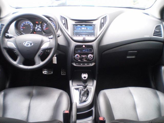 HYUNDAI HB20X 1.6 16V PREMIUM FLEX 4P AUTOMÁTICO - Foto 7
