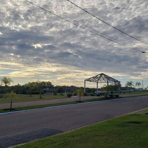 Lote condomínio florais dos lagos 1306 m² de frente para o lago