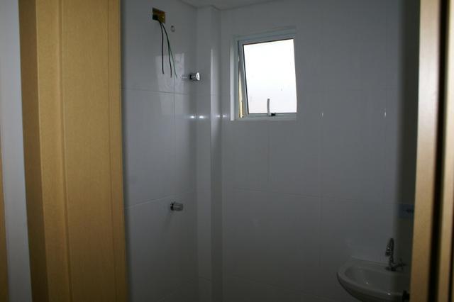 Ótimo apto 2 dorm, porcelanato, garden c/churrasq. área de serviço separada - Foto 12