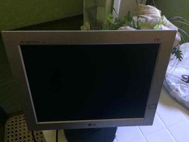 Monitor VGA - LG Flatron L1530s