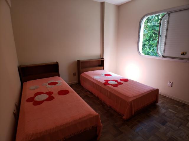 Apartamento à venda com 97m² por 400mil, 3 Dormitórios (1 suíte com sacada), Sala 2 ambien - Foto 7
