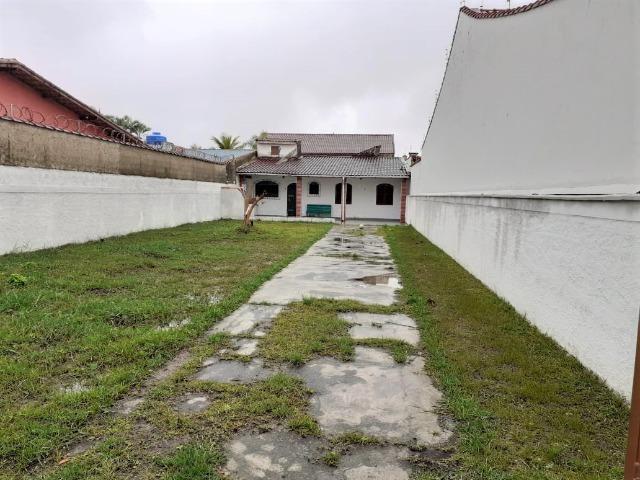 Edicula em terreno inteiro lado praia em Itanhaém