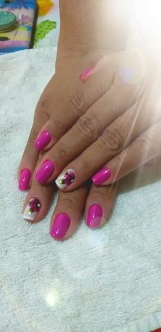 Manicure e pedicure NOVA FLORESTA