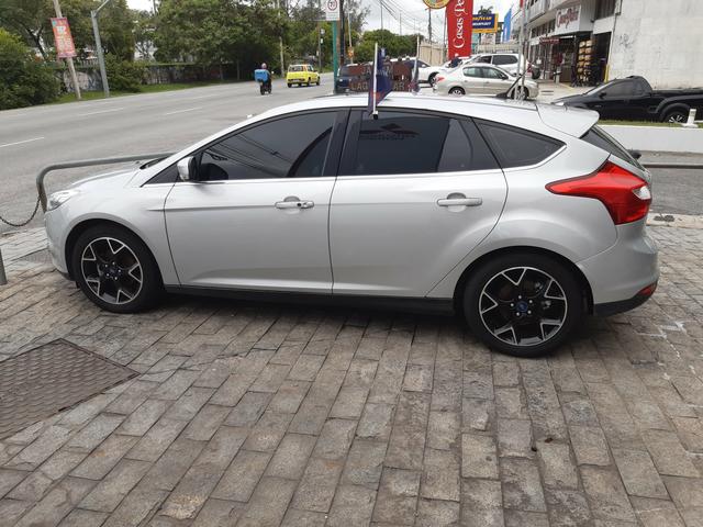 Focus 2015 Titanium Oportunidade Raion Barra - Foto 7